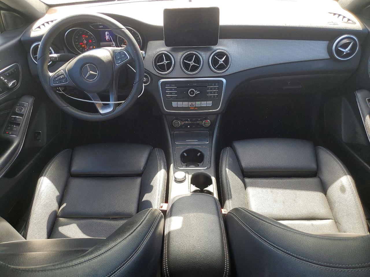 Mercedes-Benz Cla-class 250