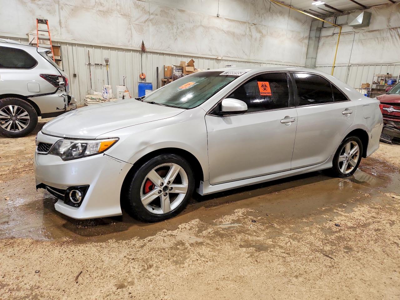 Salvage Toyota Camry Image