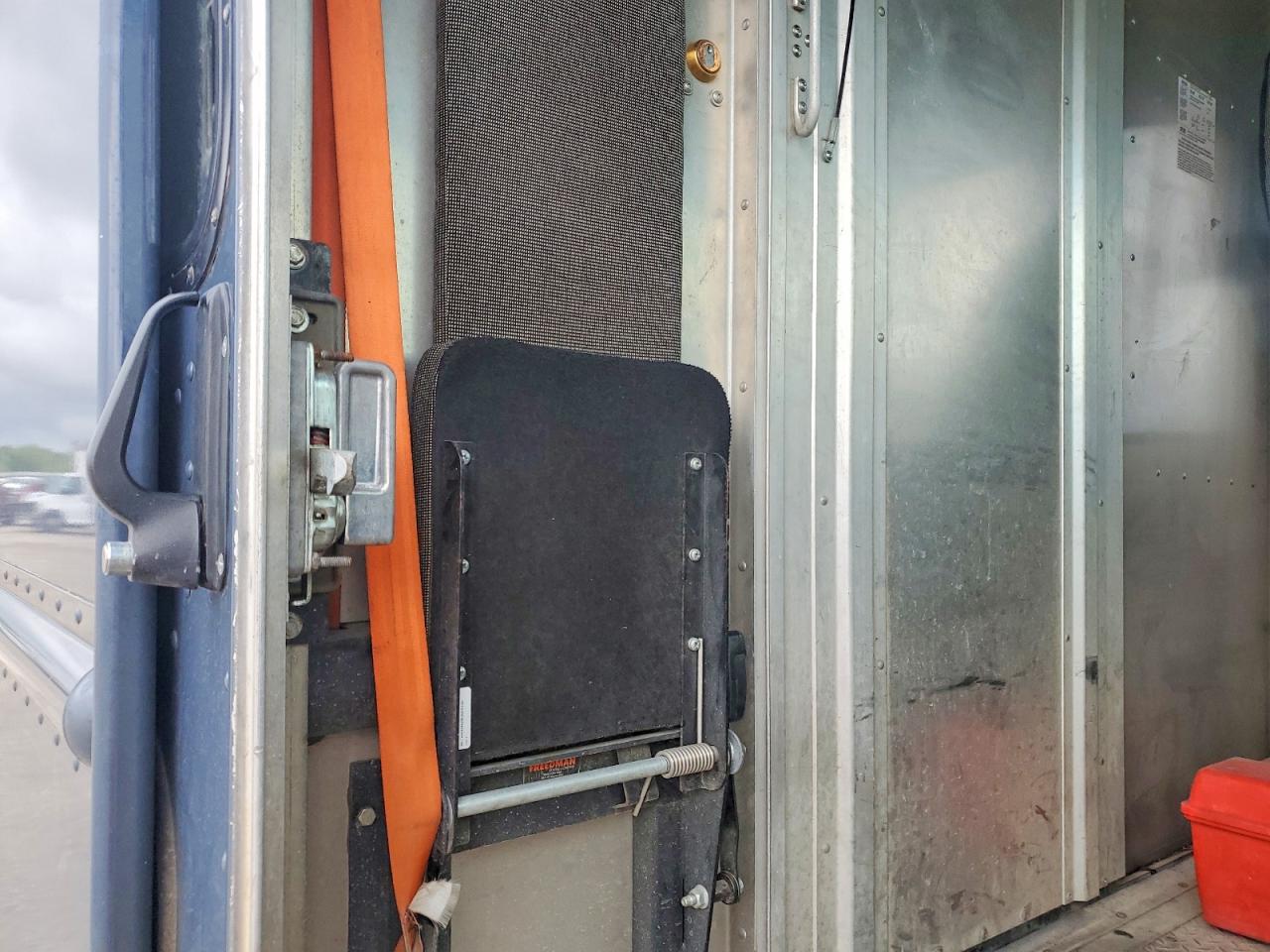 Freightliner Chassis M Line Walk-in Van