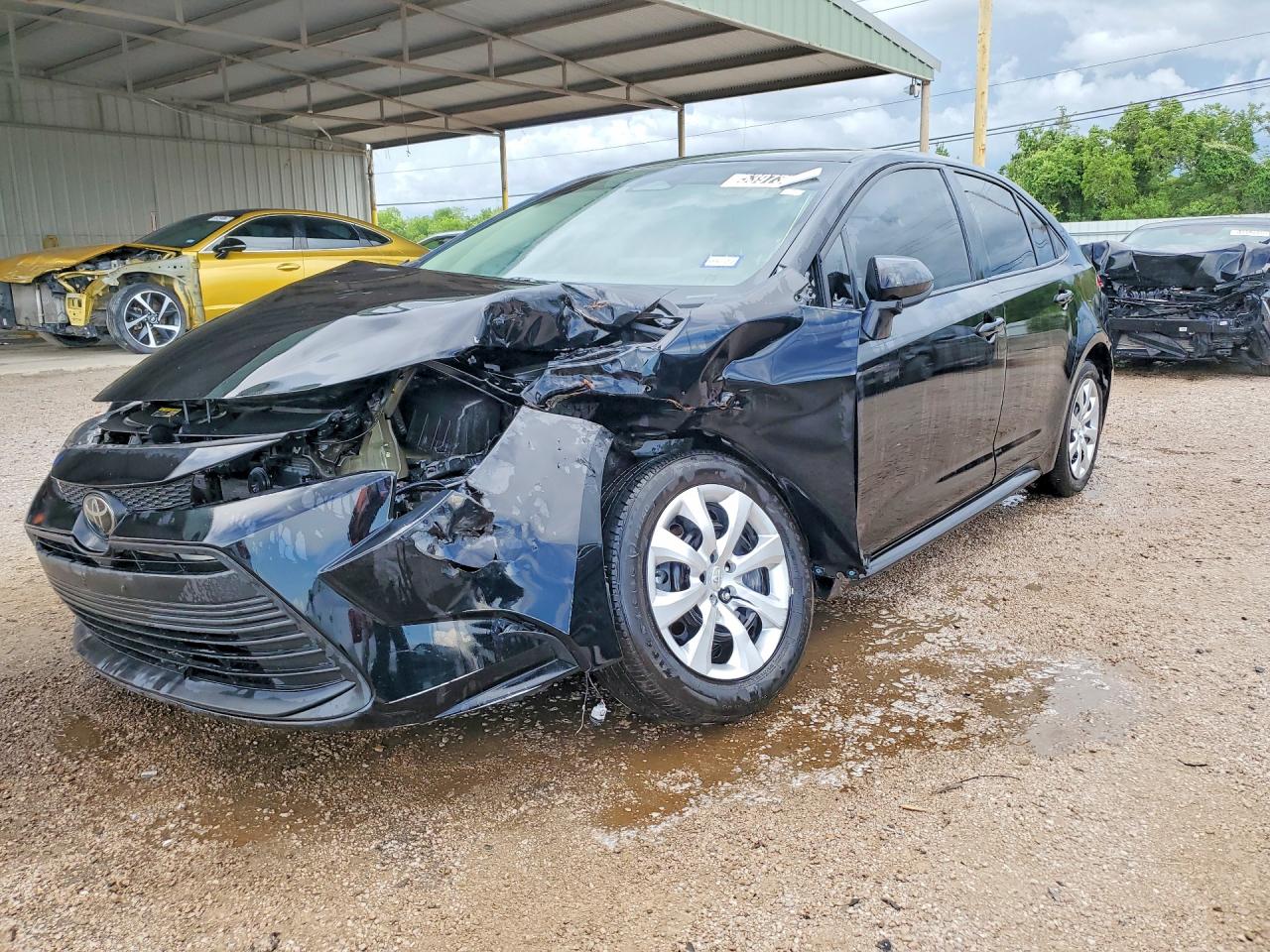 Salvage Toyota Corolla Image