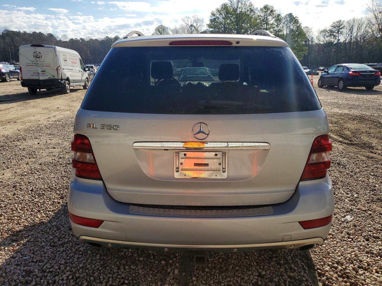 Mercedes-Benz M-Class 350
