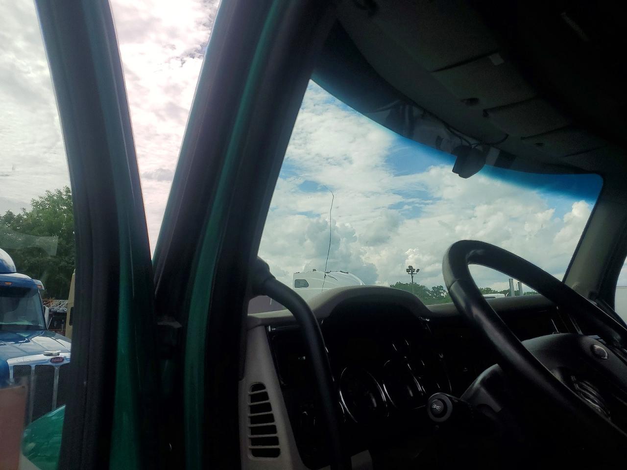 Peterbilt 579