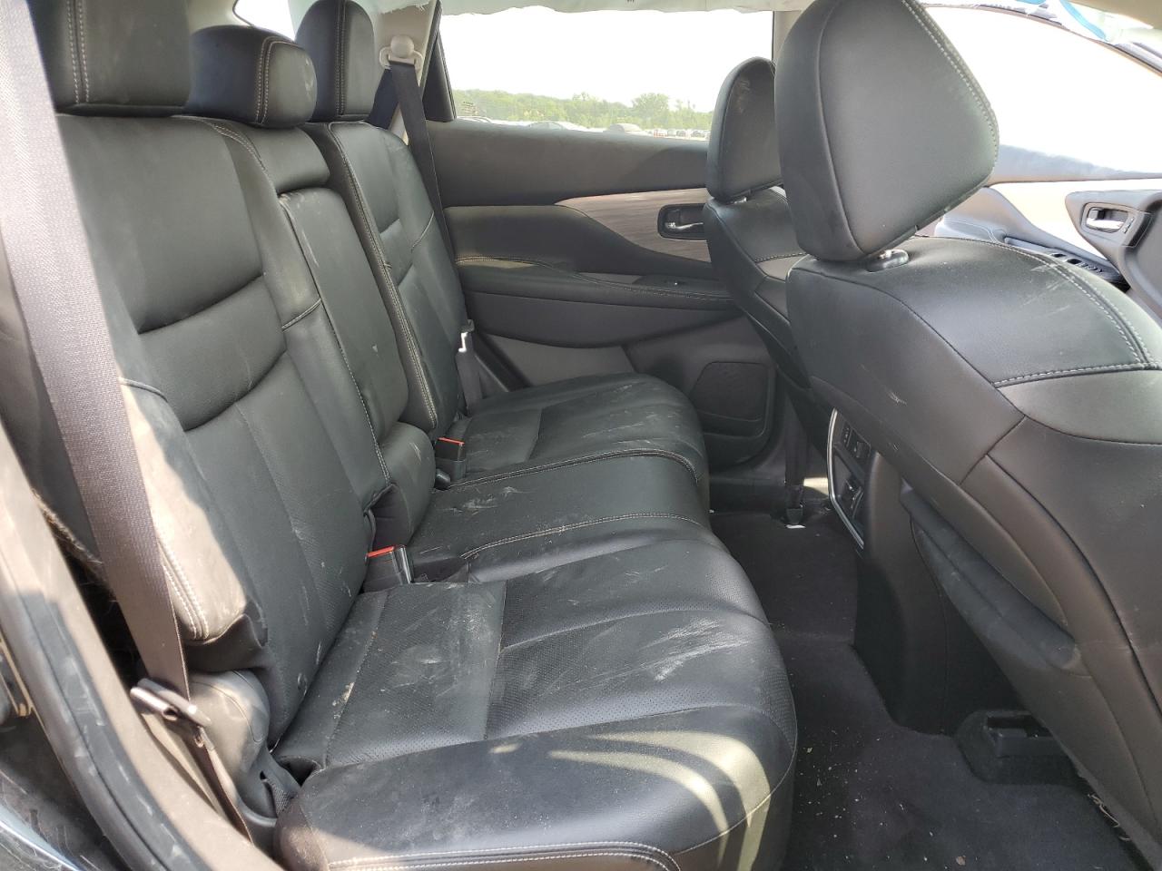 Nissan Murano S