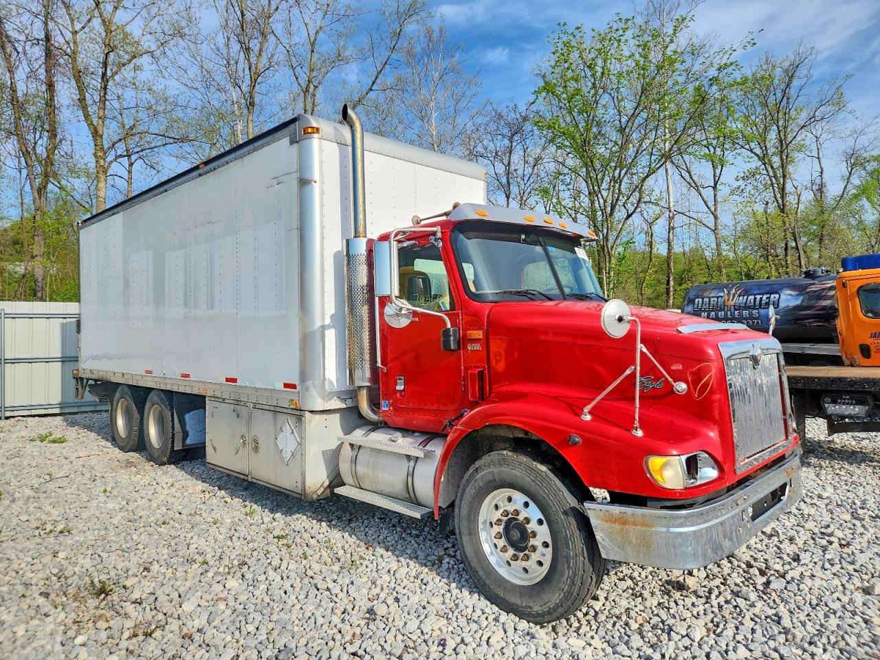 Salvage International 9200 Image