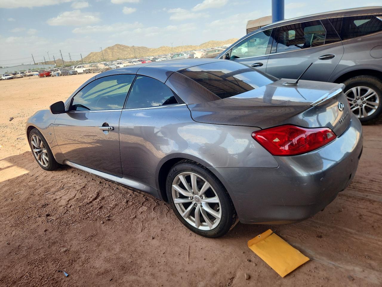INFINITI Q60 Base