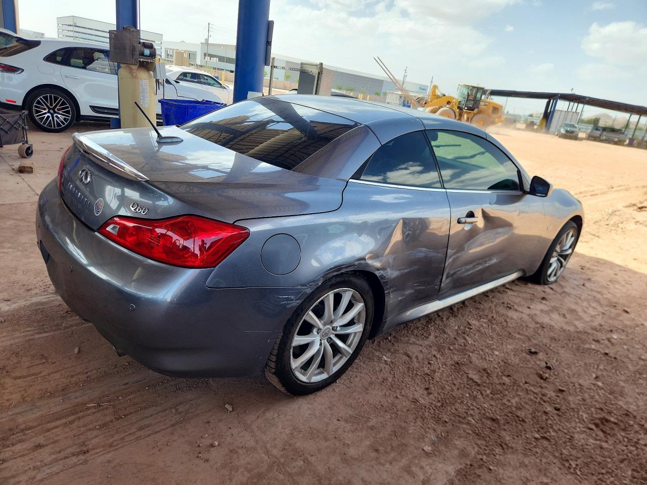 INFINITI Q60 Base