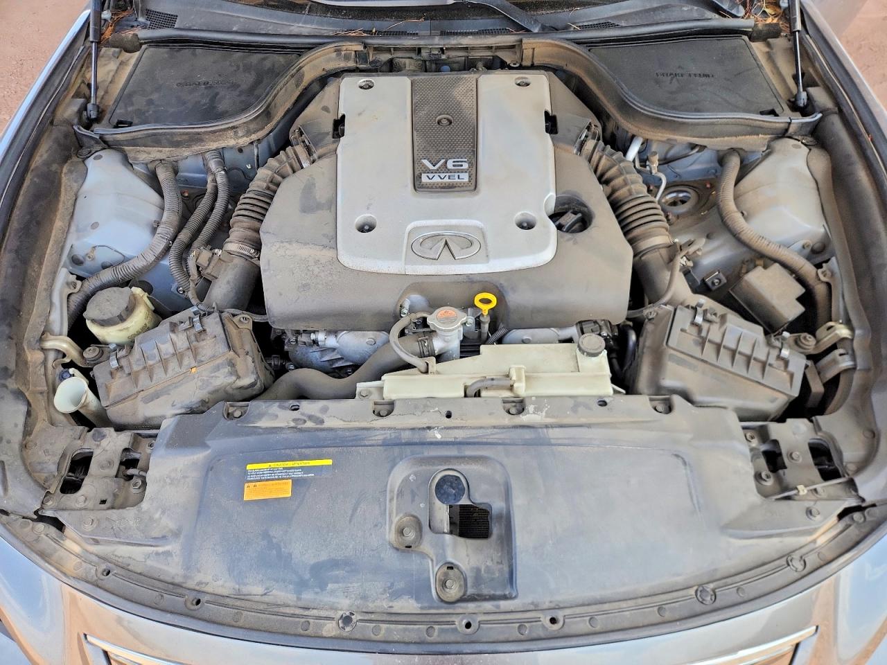 INFINITI Q60 Base