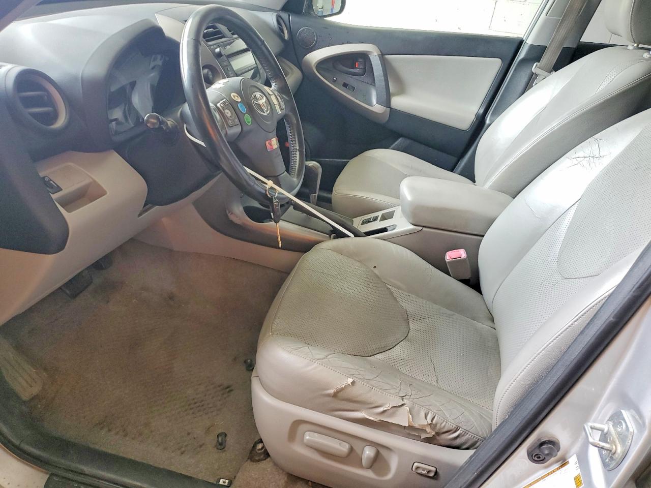 Toyota RAV4 Limited