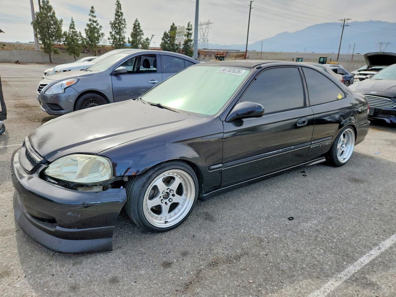 Salvage Honda Civic Image