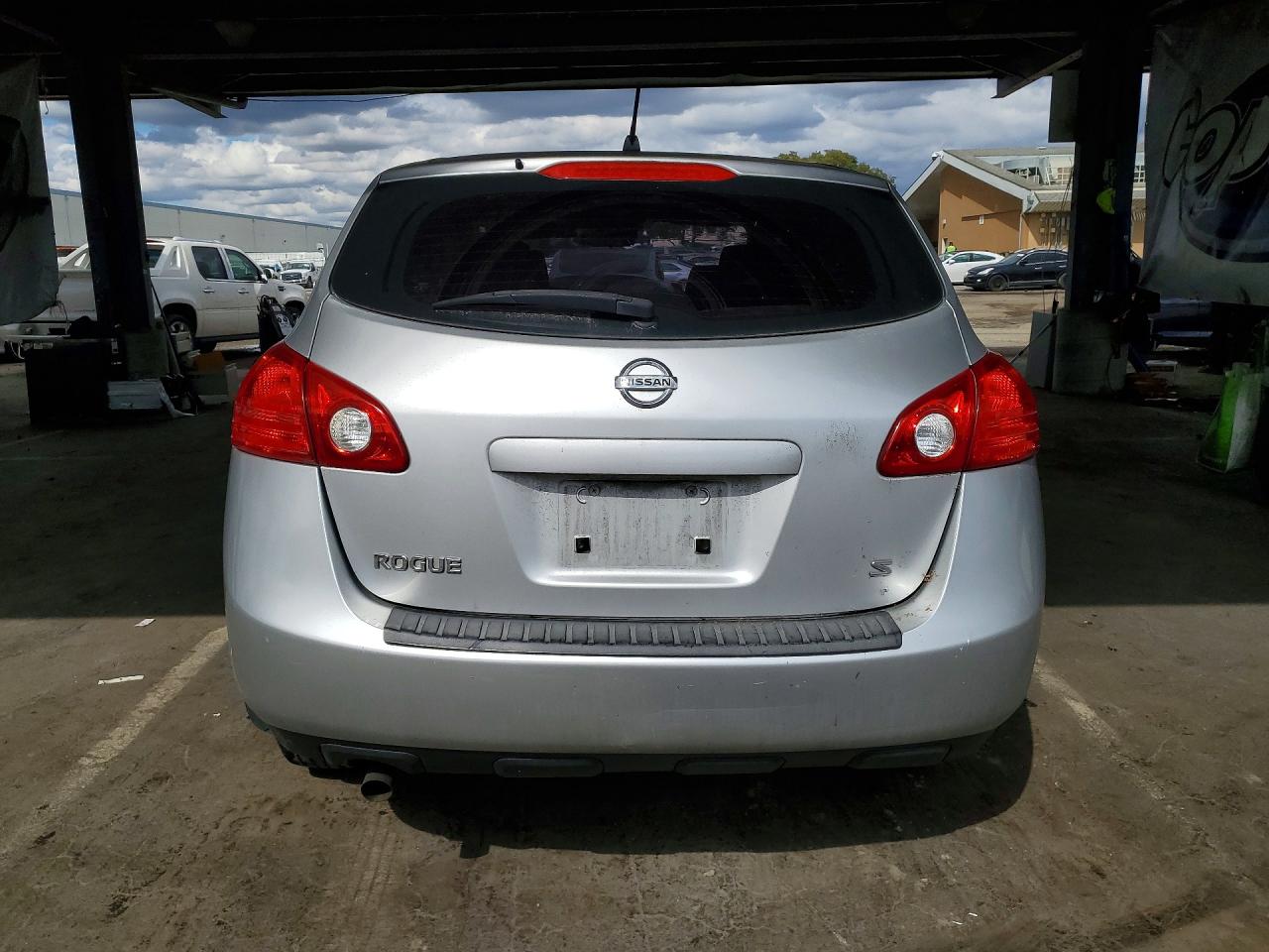 Nissan Rogue S