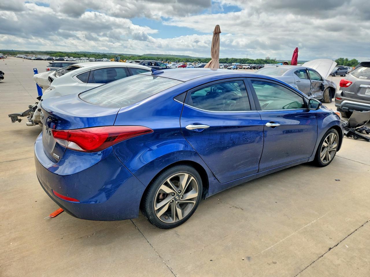Hyun ELANTRA