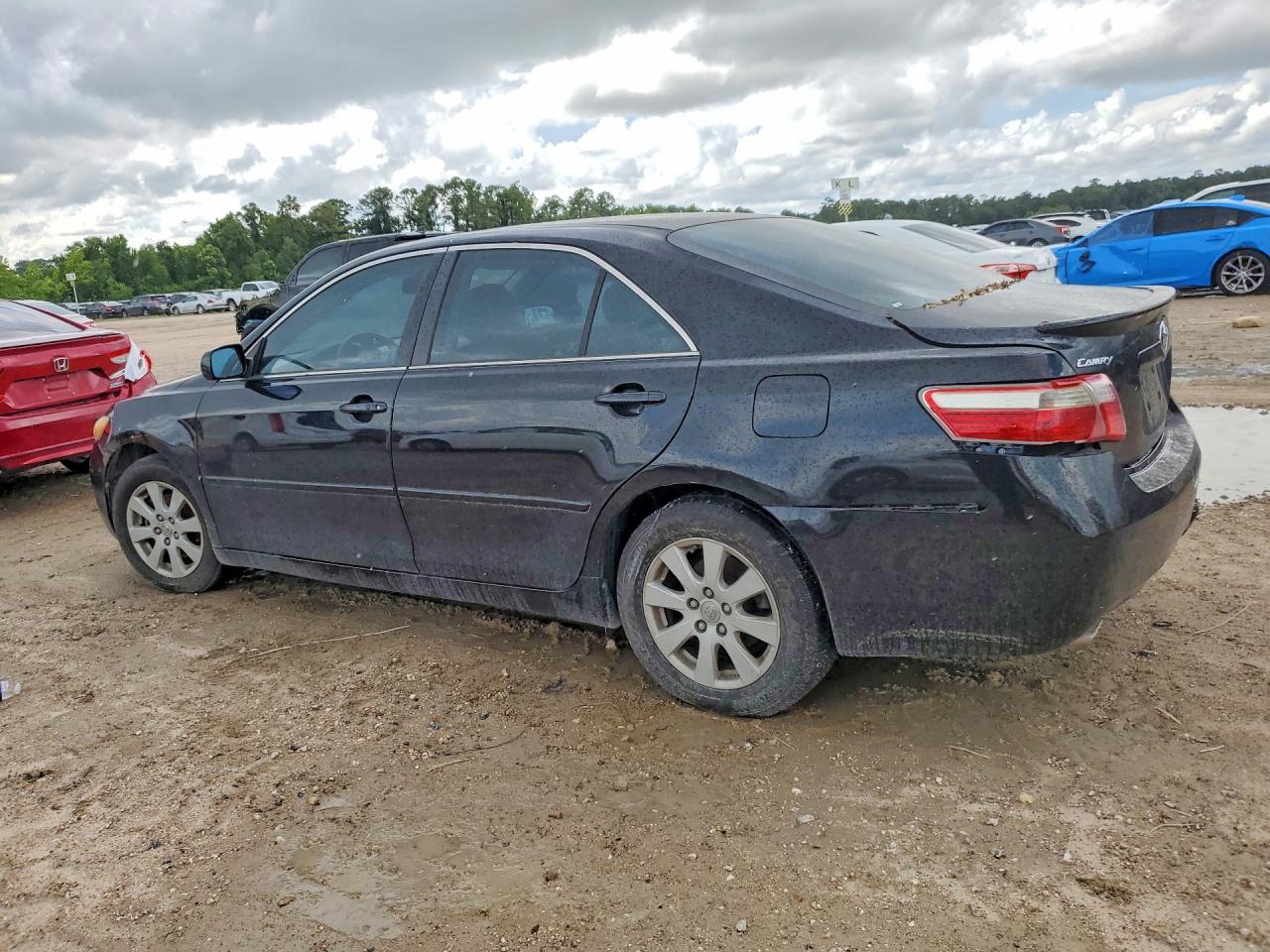 Toyota Camry Xle V6