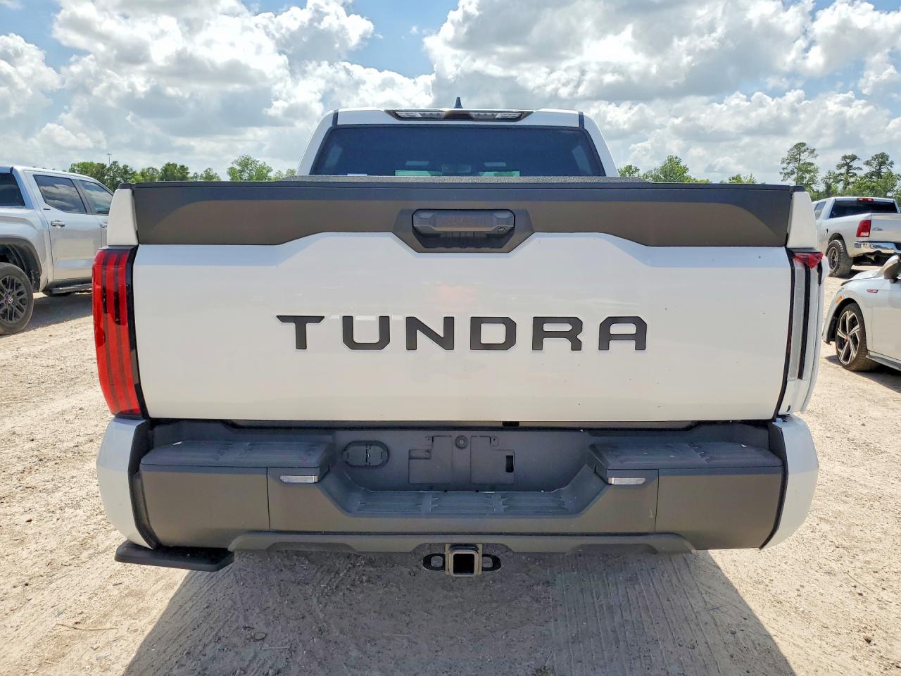 Toyota Tundra Sr5