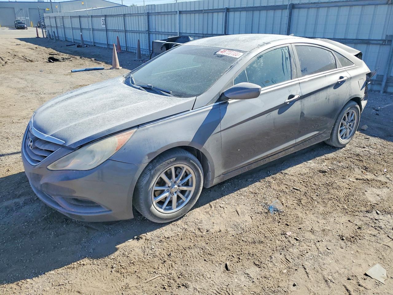 Salvage Hyundai SONATA Image