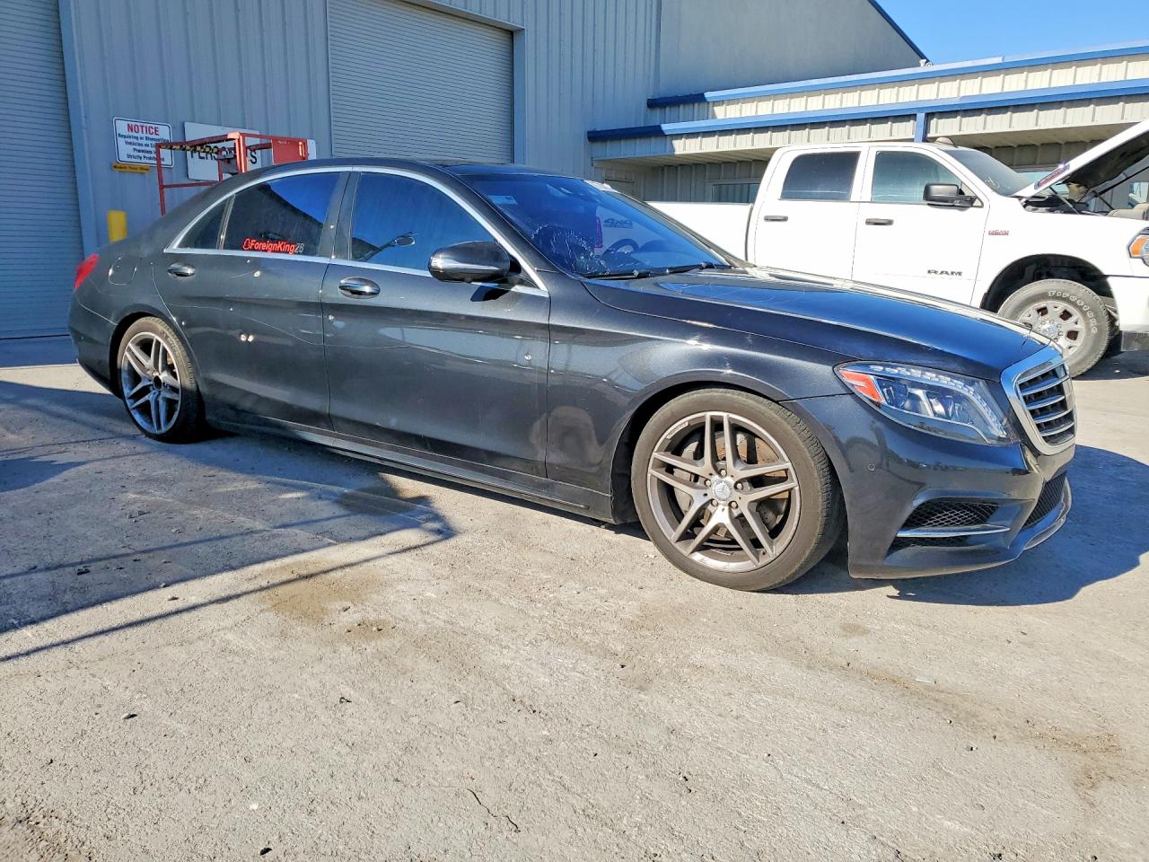 Mercedes-Benz S-Class 550 4matic