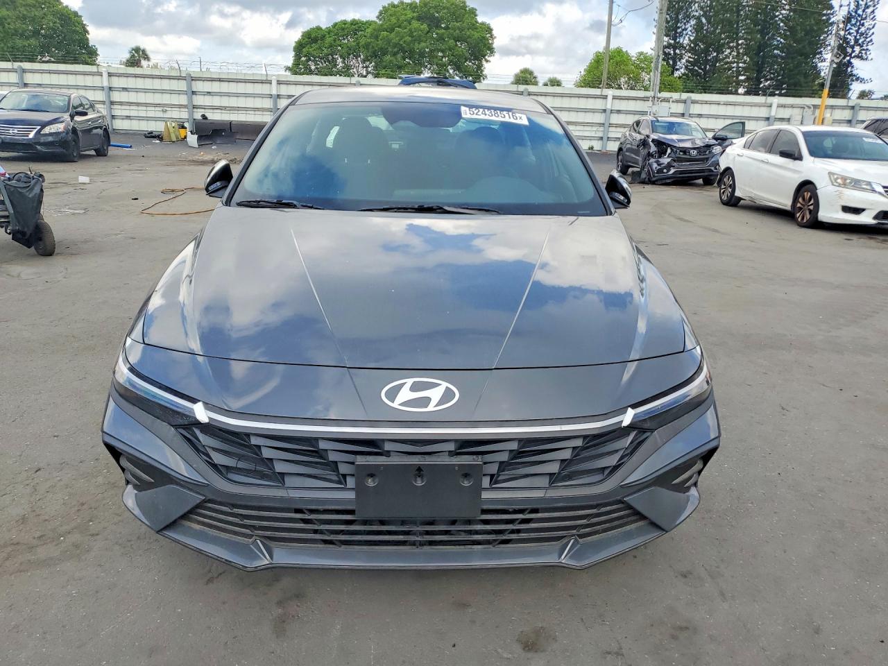 Hyundai ELANTRA Sel Sport