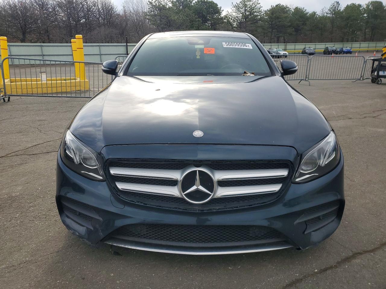 Mercedes-Benz E-Class 300 4matic