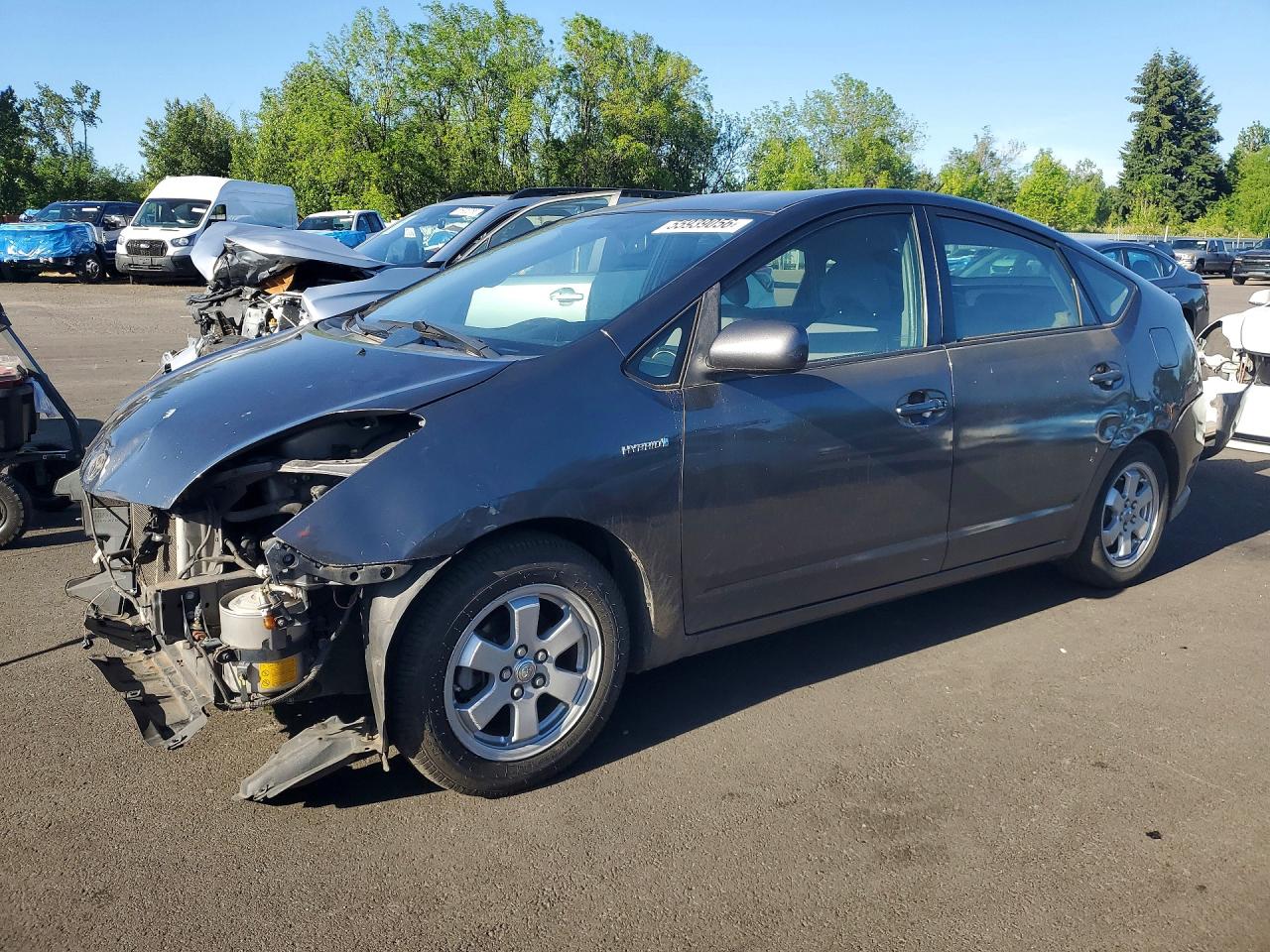 Salvage Toyota Prius Image