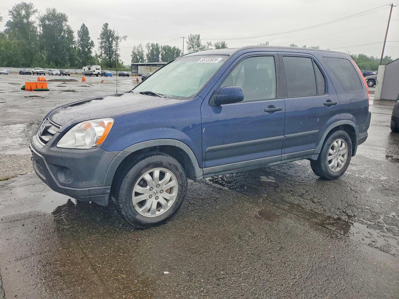 Salvage Honda Crv Image