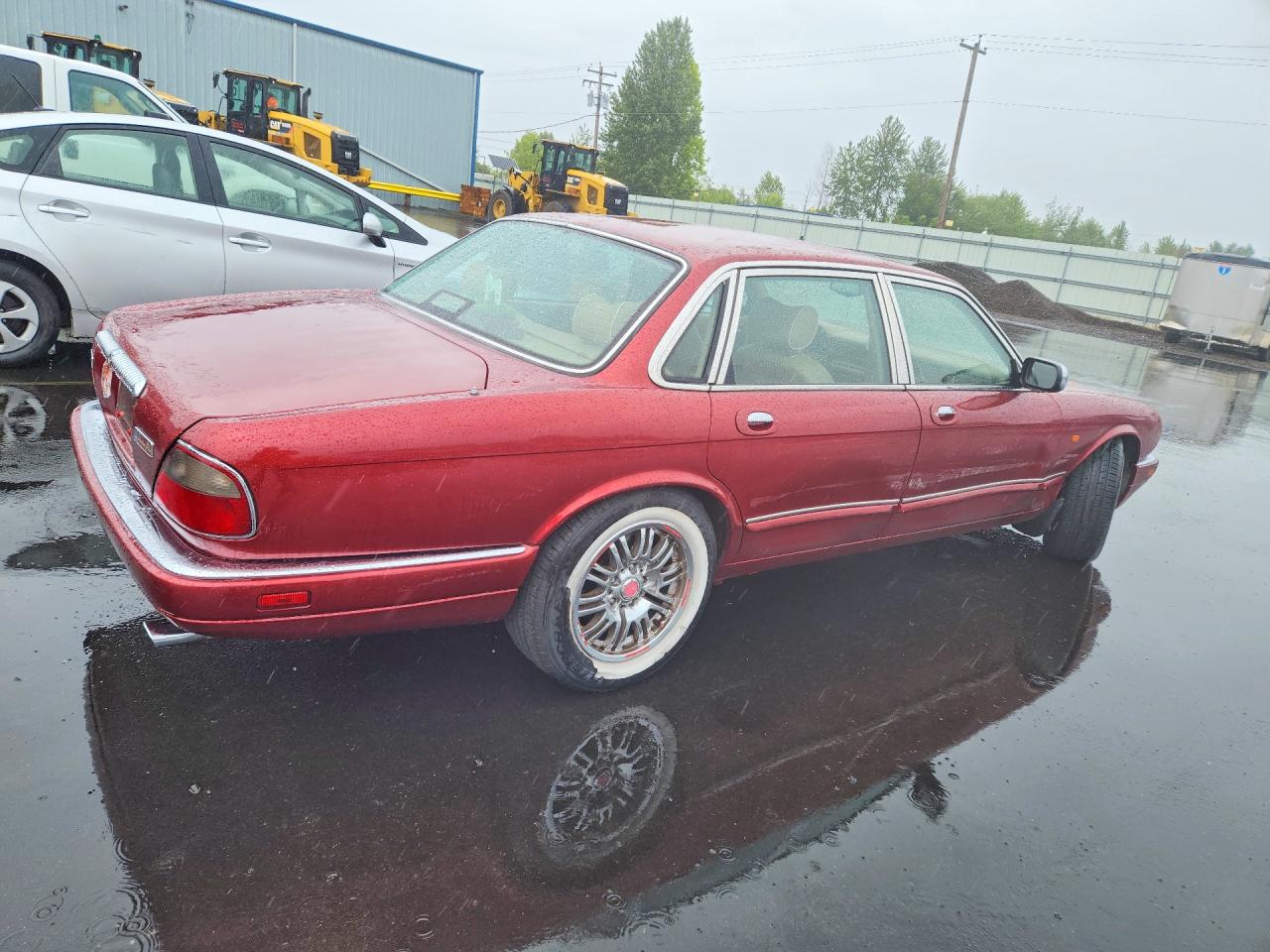 Jaguar XJ