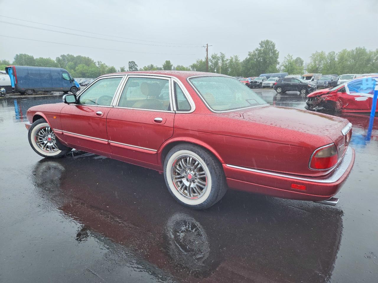 Jaguar XJ