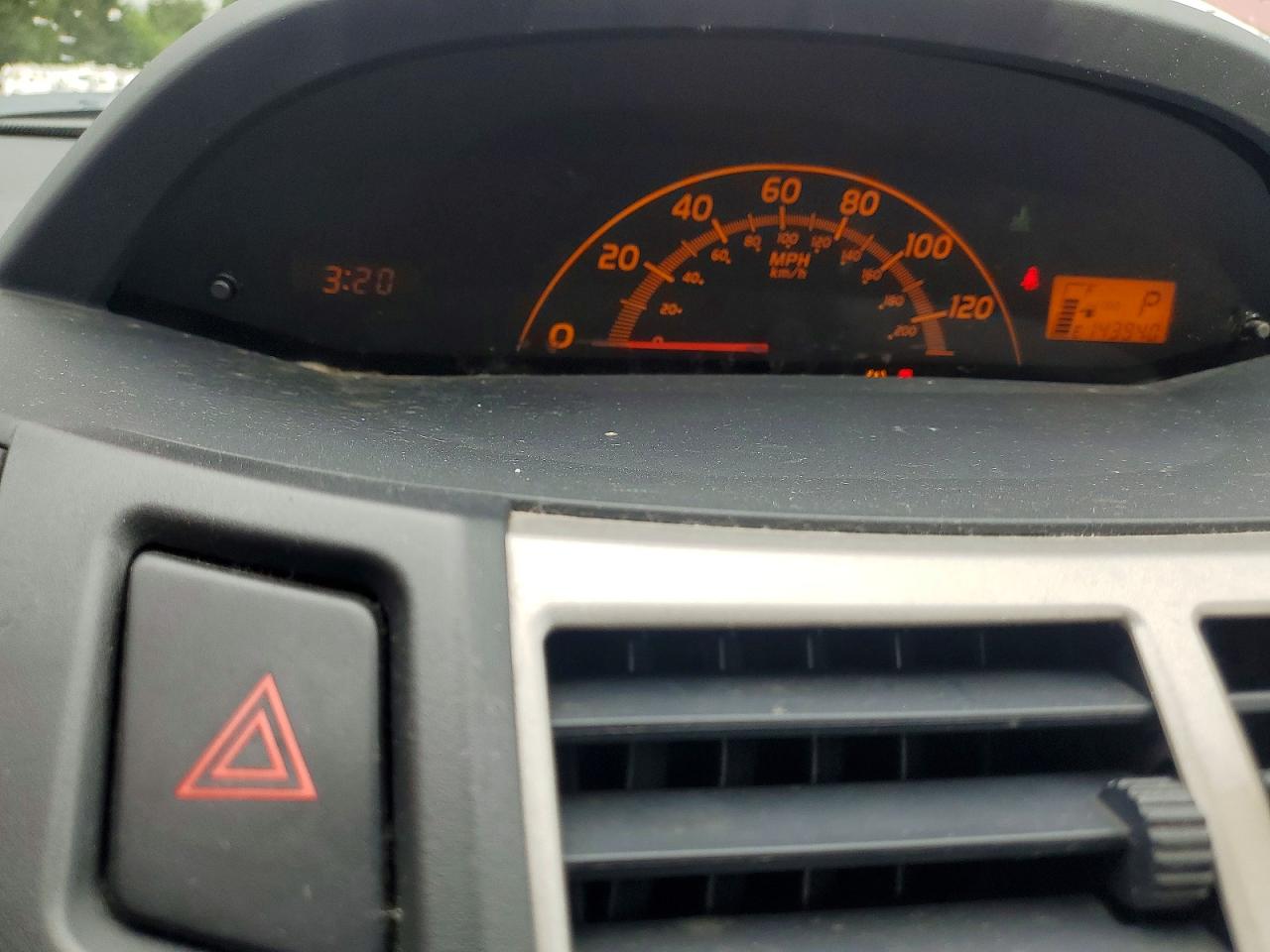 Toyota Yaris Base