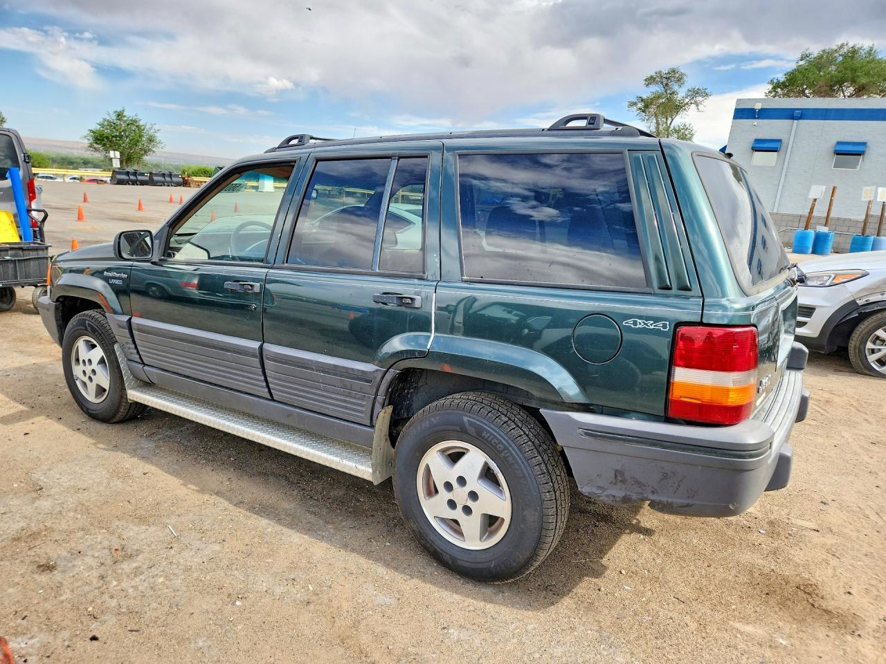 Jeep Cherokee Laredo