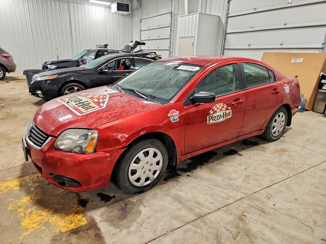 Salvage Mitsubishi Galant Image