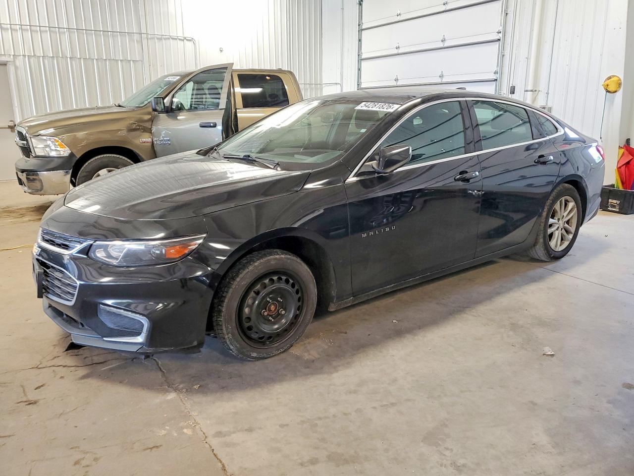 Salvage Chevrolet Malibu Image