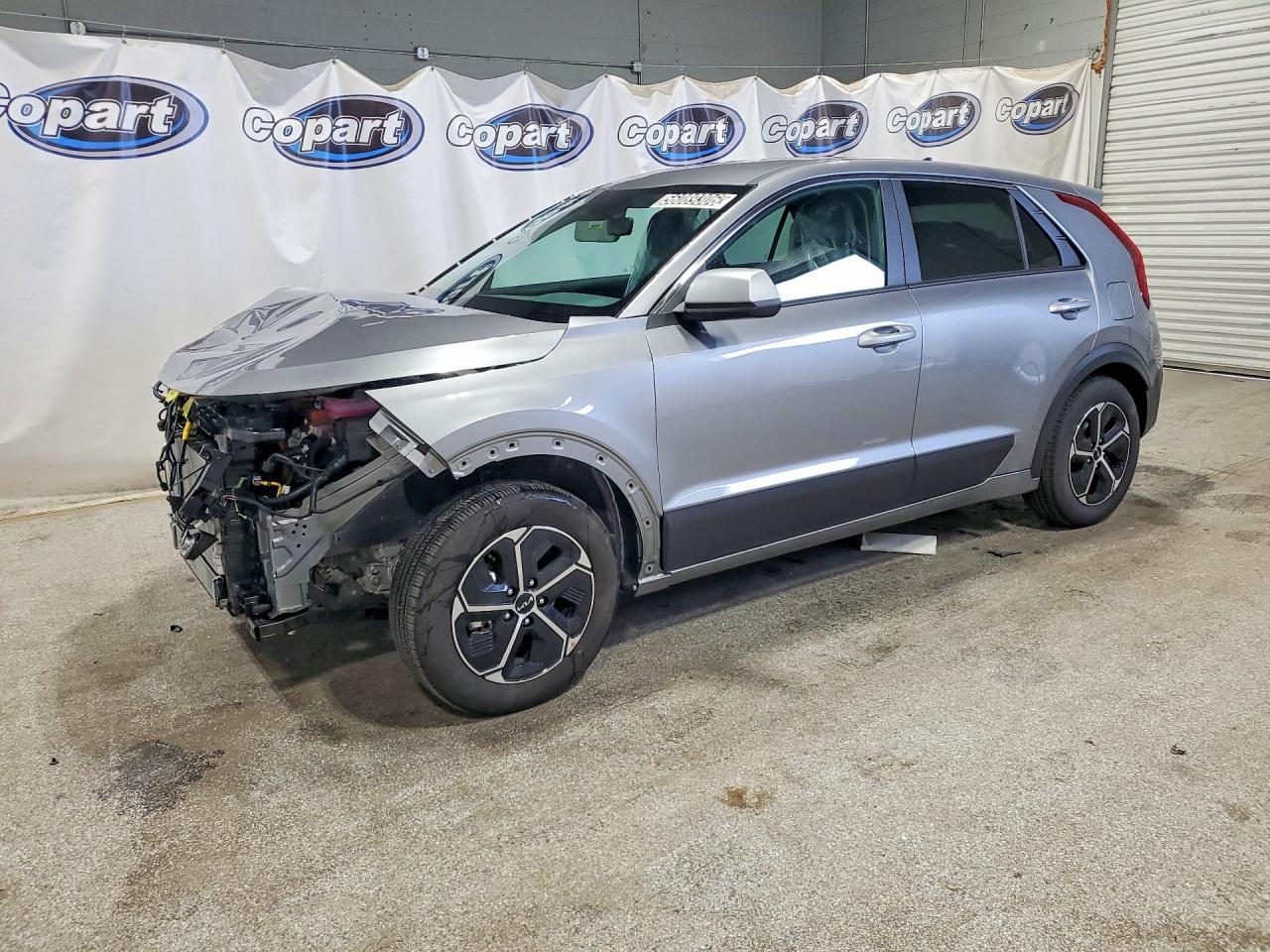 Salvage Kia Niro Image