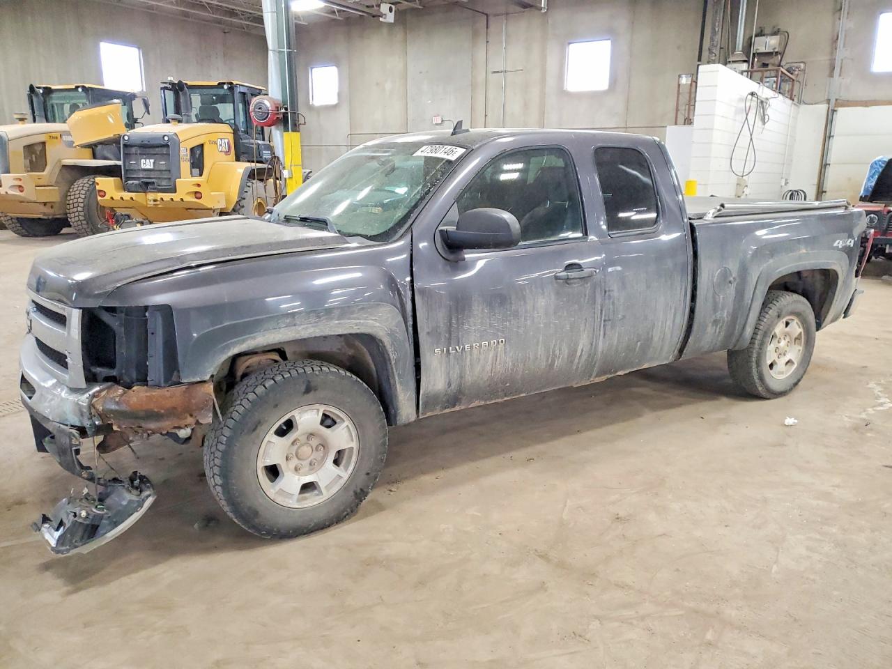 Salvage Chevrolet Silverado Image