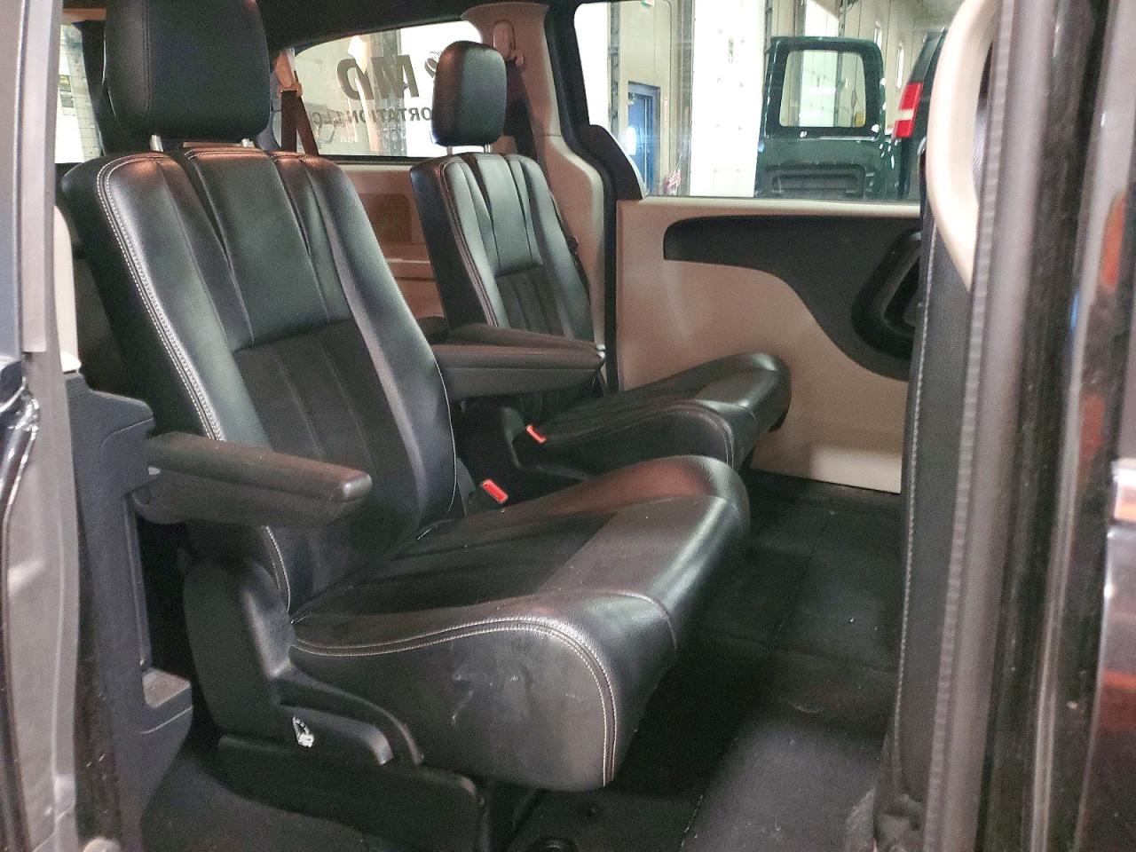 Dodge Caravan Sxt
