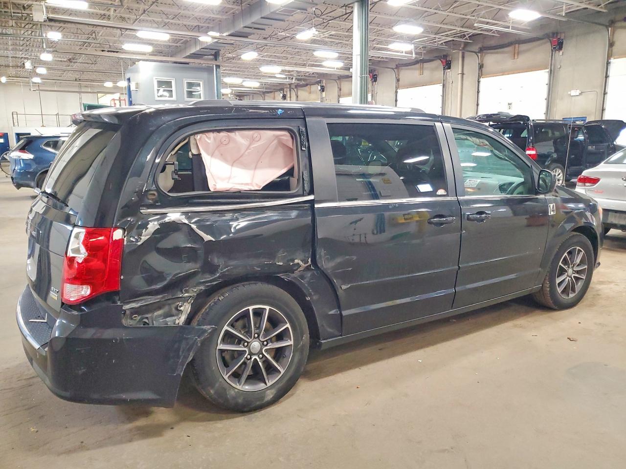 Dodge Caravan Sxt
