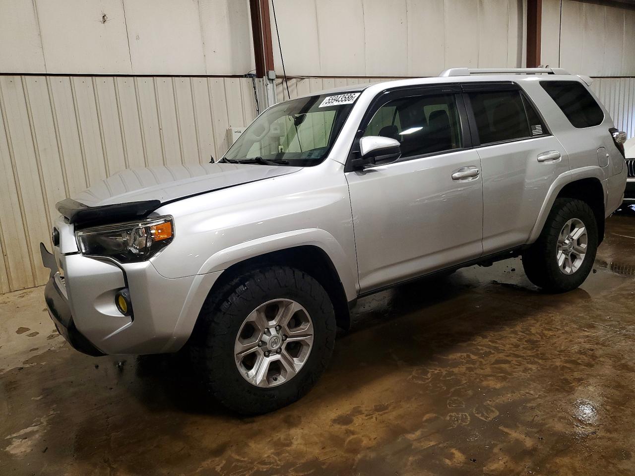 Salvage Toyota 4Runner Image