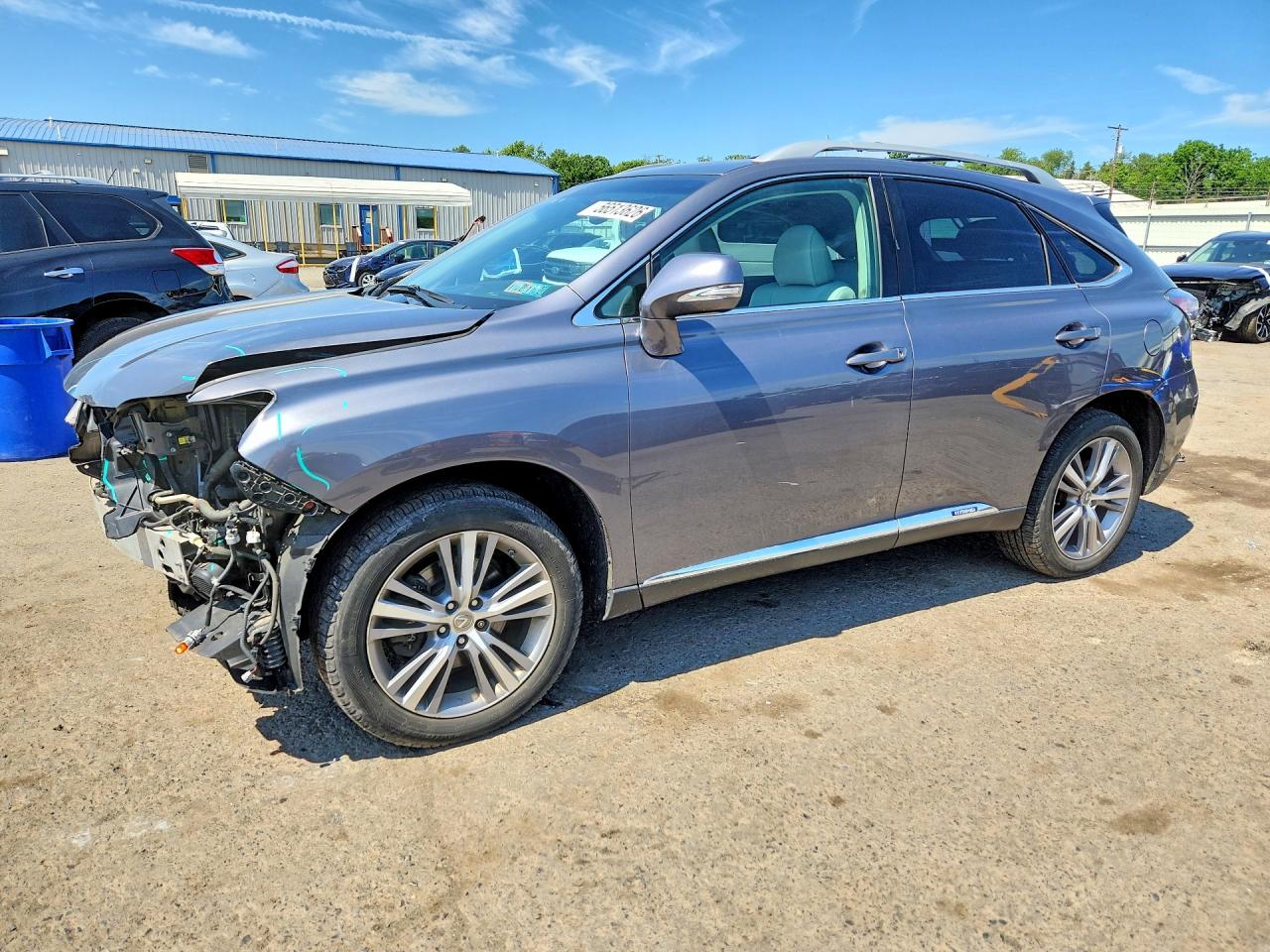 Salvage Lexus RX Image