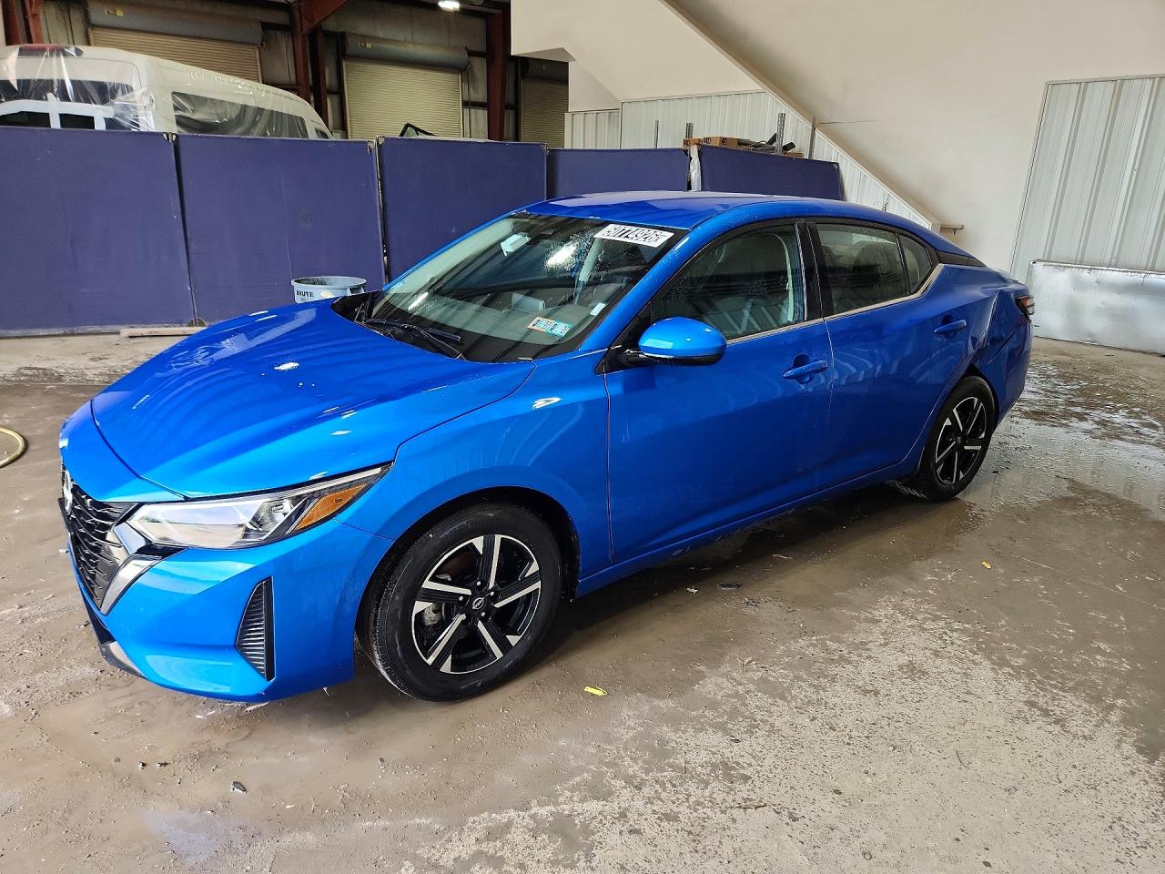 Salvage Nissan Sentra Image