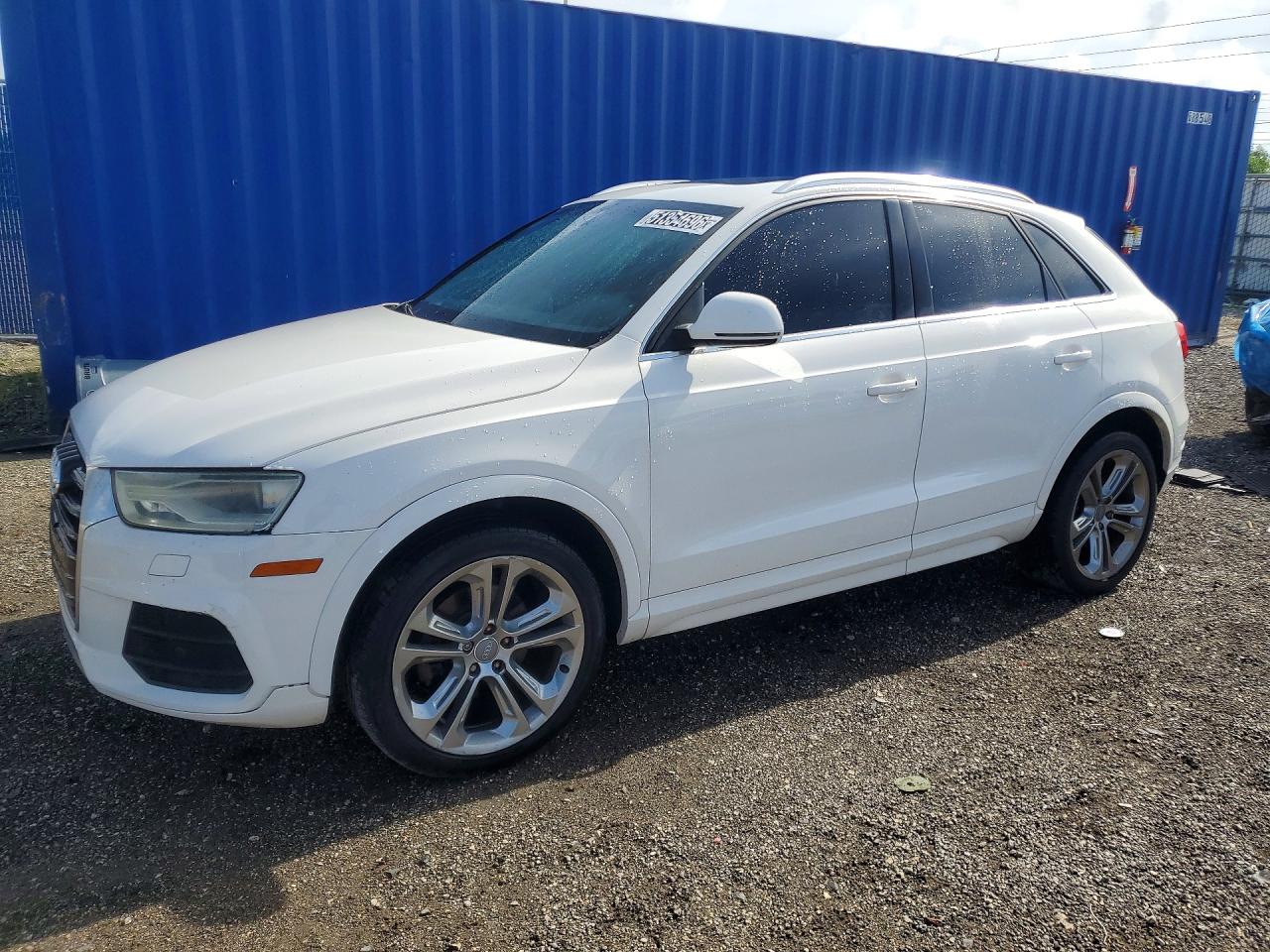 Audi Q3 Premium Plus