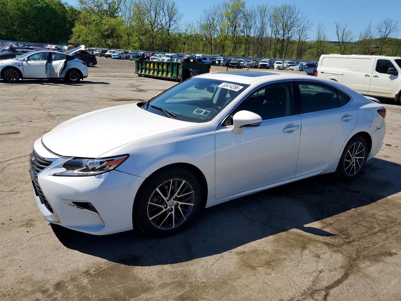 Salvage Lexus Es Image