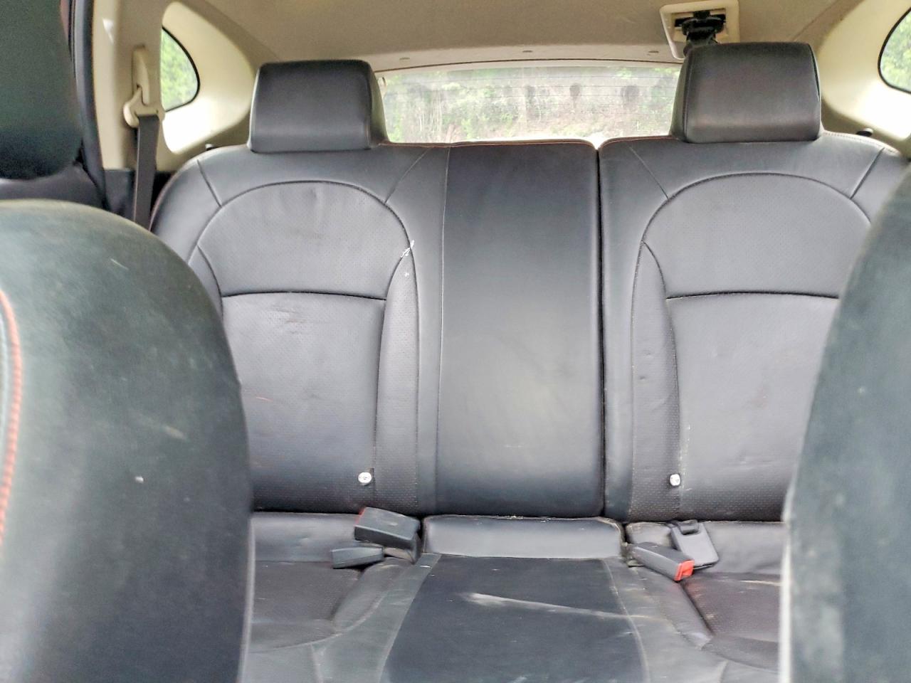 Nissan Rogue S