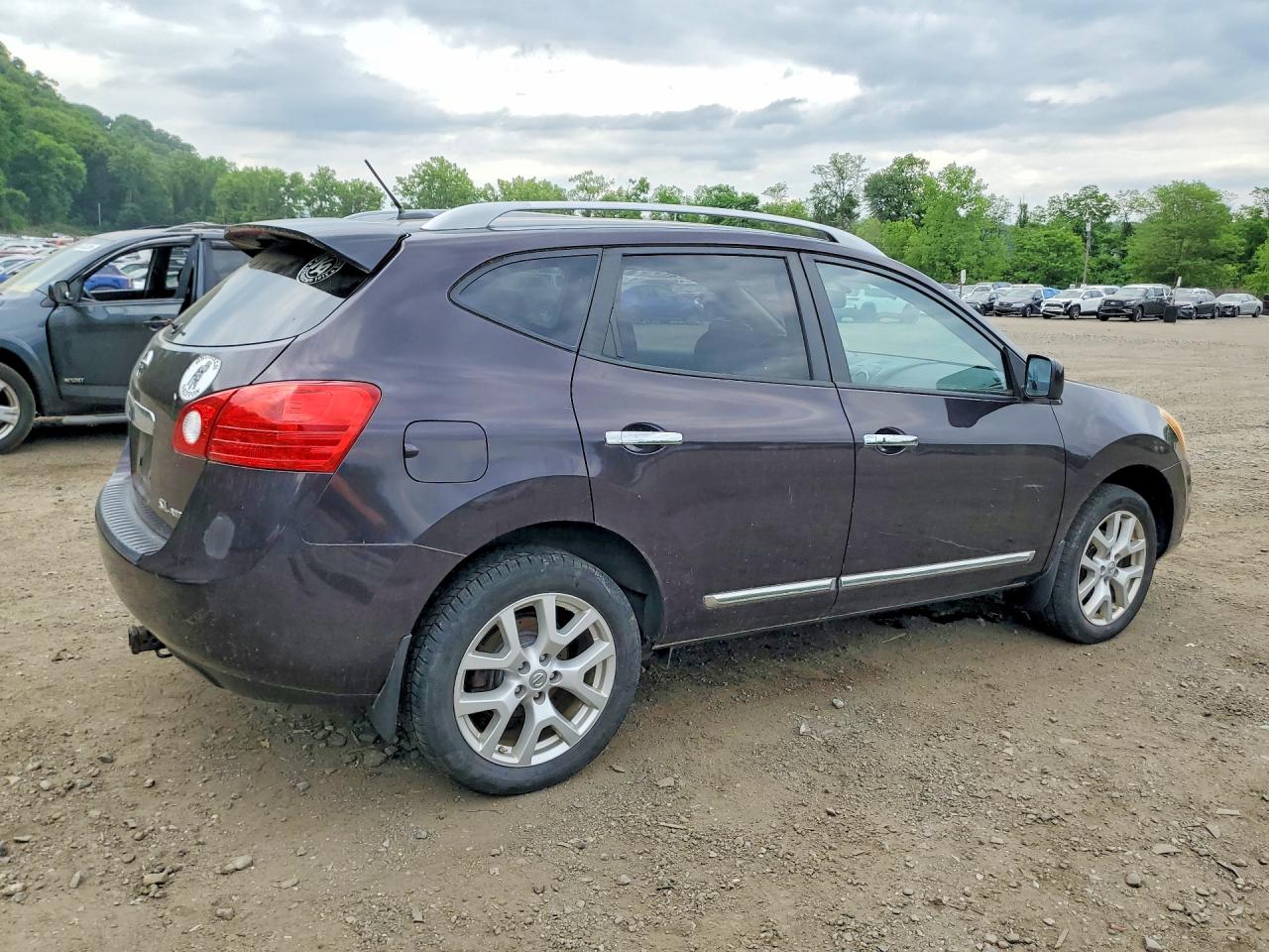 Nissan Rogue S