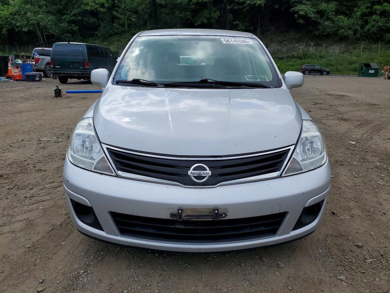 Nissan Versa 1.8 S
