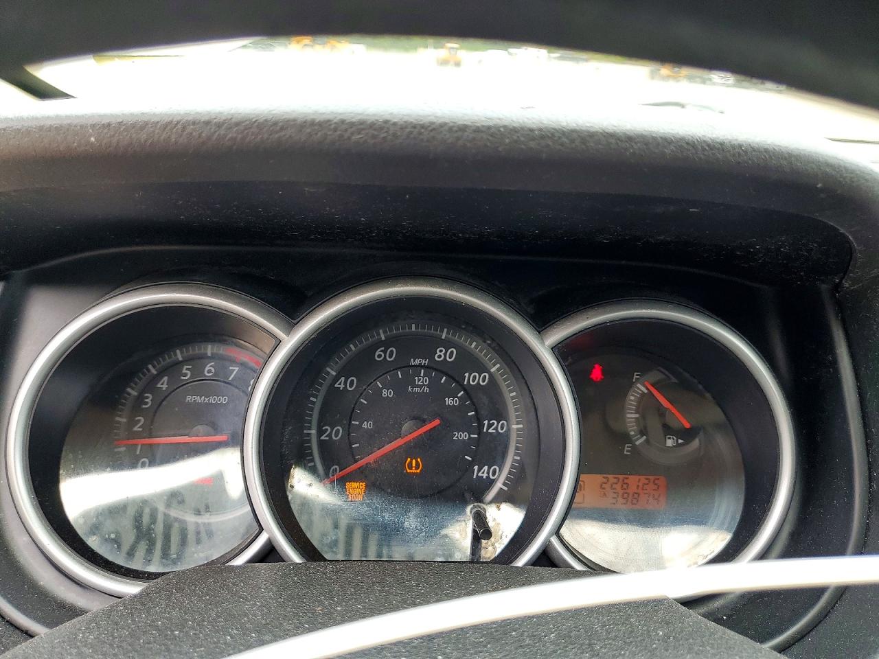 Nissan Versa 1.8 S