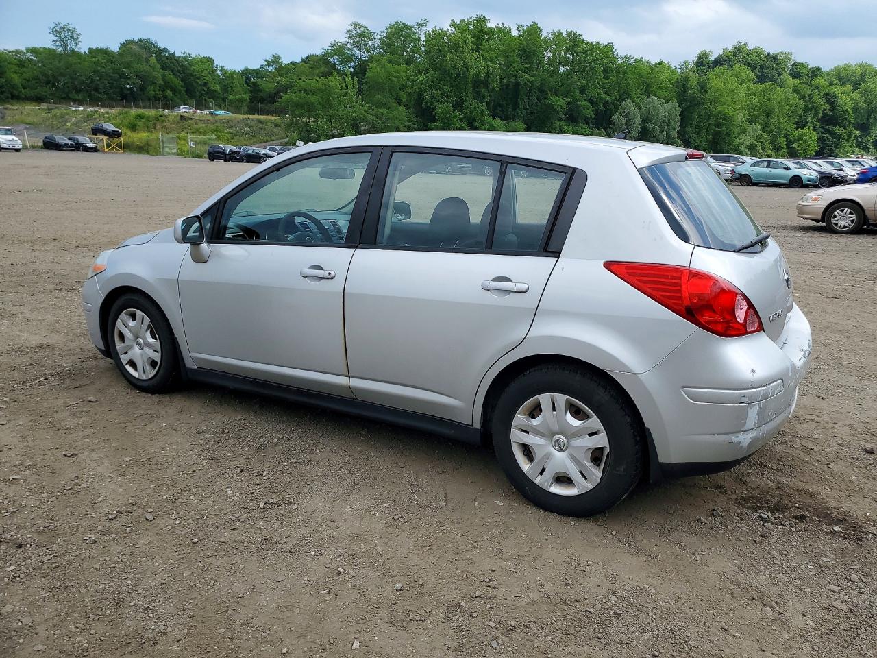 Nissan Versa 1.8 S