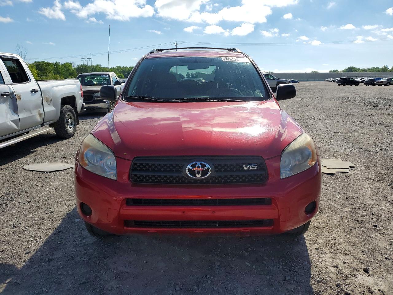 Toyota RAV4 Base
