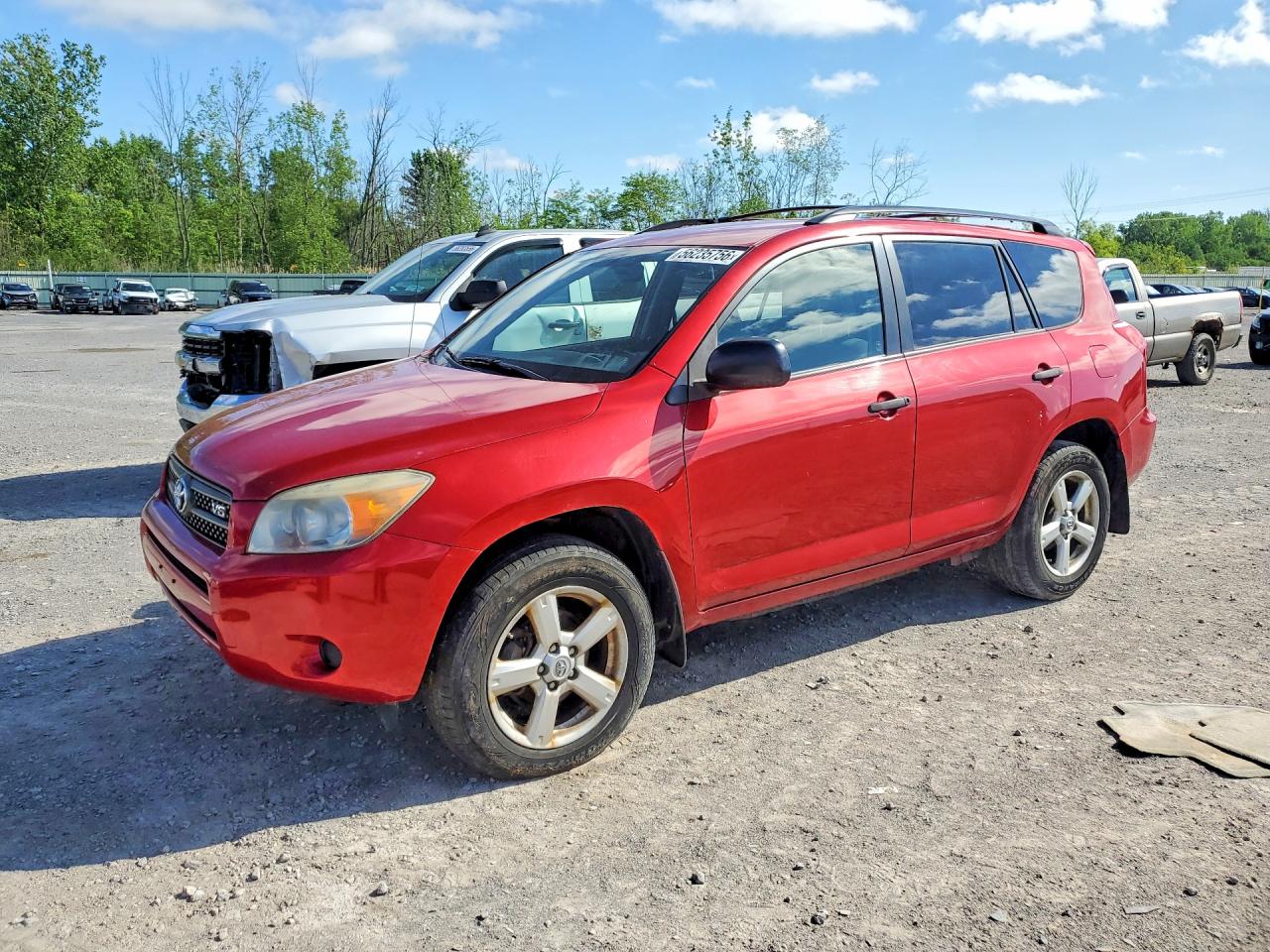 Salvage Toyota RAV4 Image