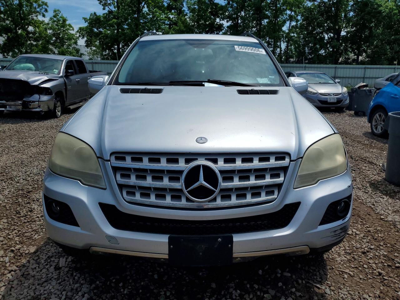 Mercedes-Benz M-Class 350