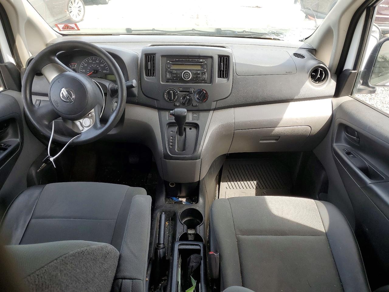 Nissan Nv S