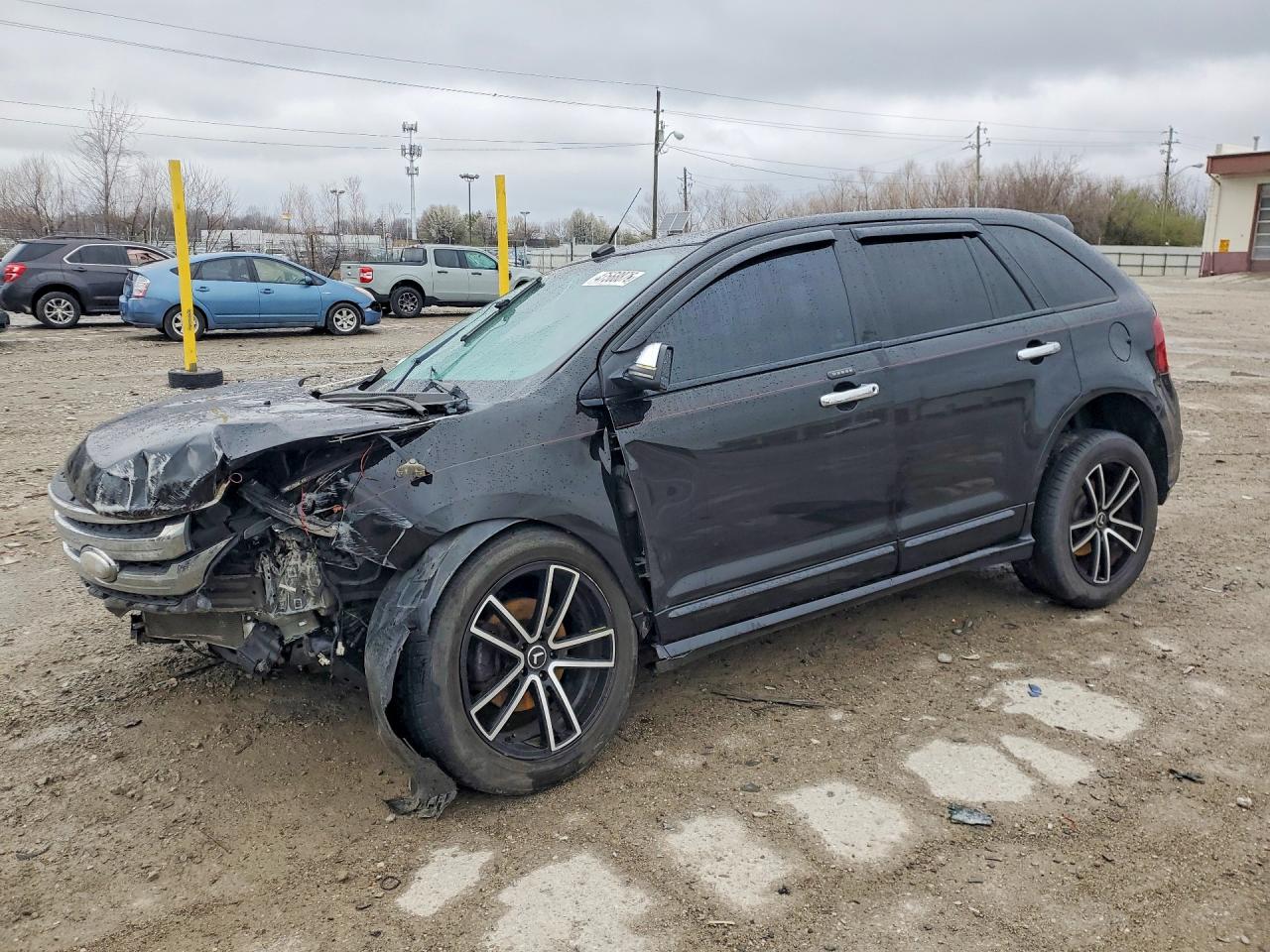 Salvage Ford Edge Image