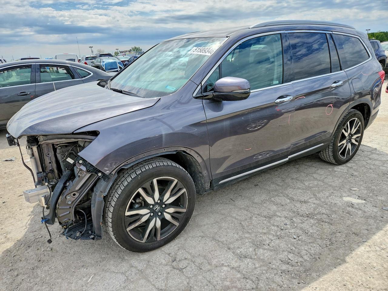 Salvage Honda Pilot Image