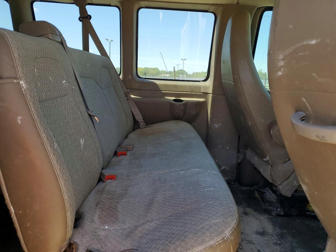 Chevrolet Express Ls